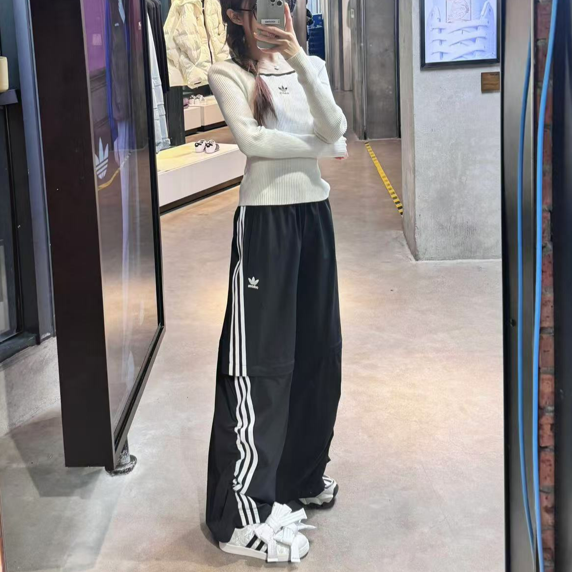 ADIDAS OVER SIZED ZIP OFF TP 欧若风黑色休闲扭扭裤KA2760