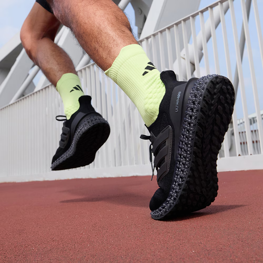 ULTRA 4DFWD 防滑耐磨随心畅跑自带推进力运动鞋「洞能跑鞋」GX6632