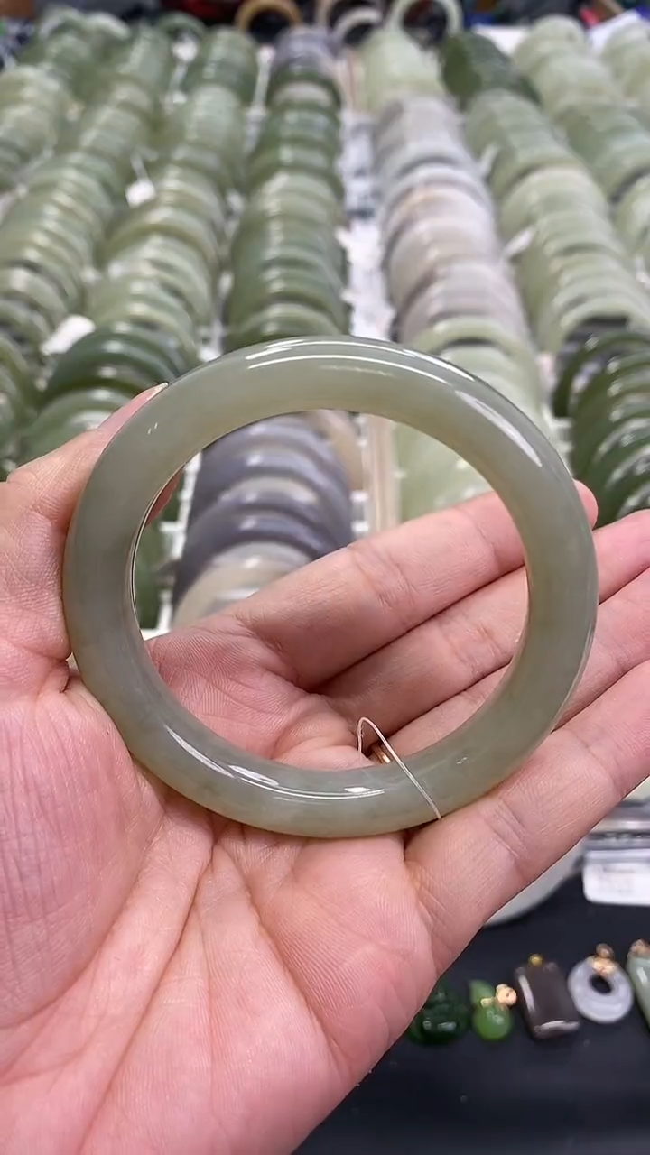 【闪购商品】和田玉和田玉冰底手镯未镶嵌54.55