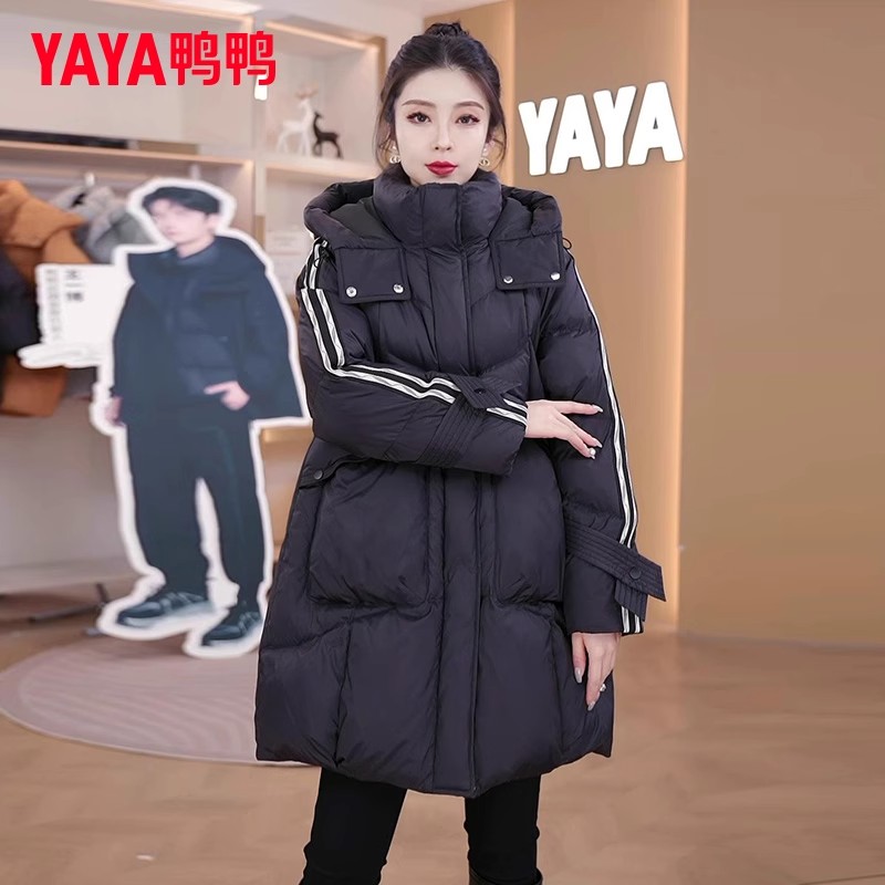 鸭鸭羽绒服女冬季2025新款时尚洋气大牌中长款高端黑色爆款外套潮