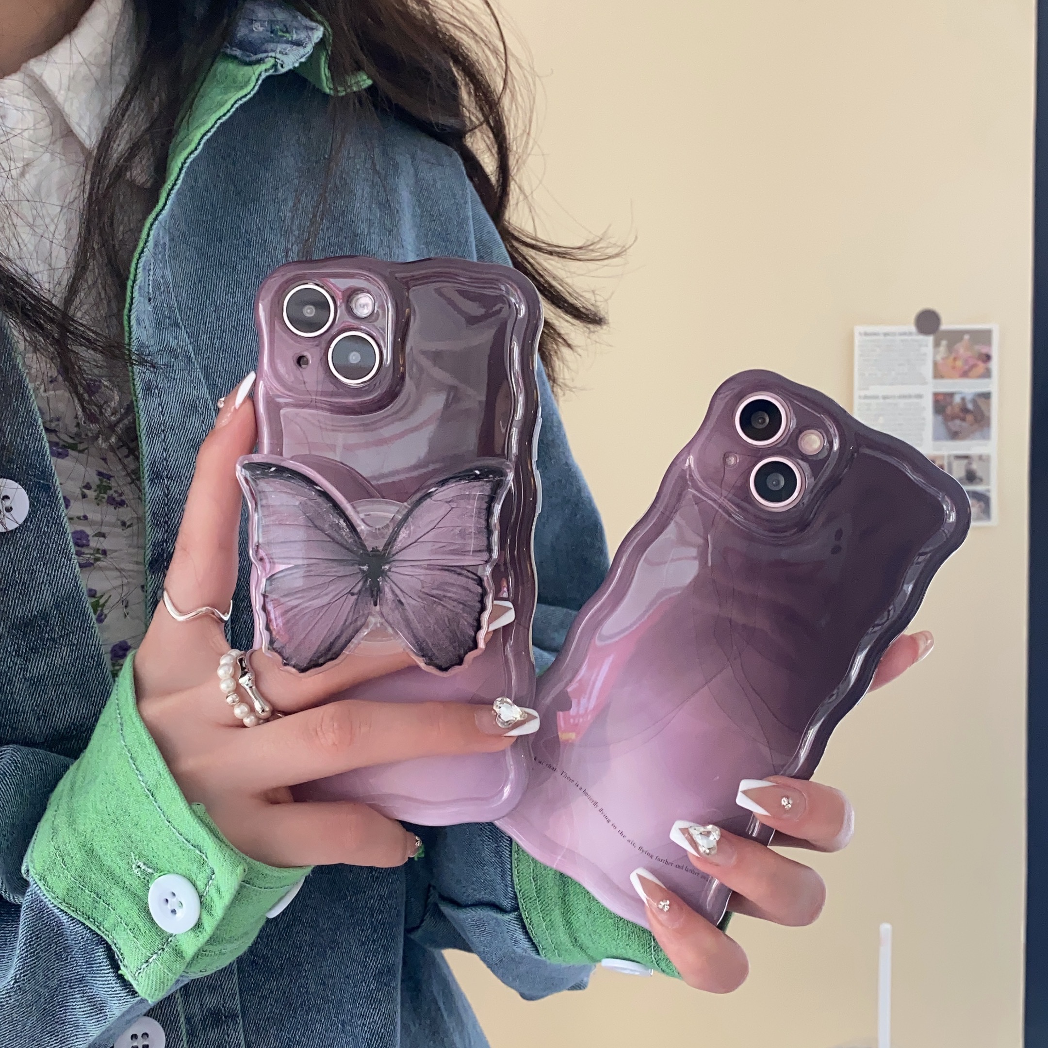 【苹果】iPhone15/14Promax波浪边防摔渐变黑粉线条女支架款手机壳