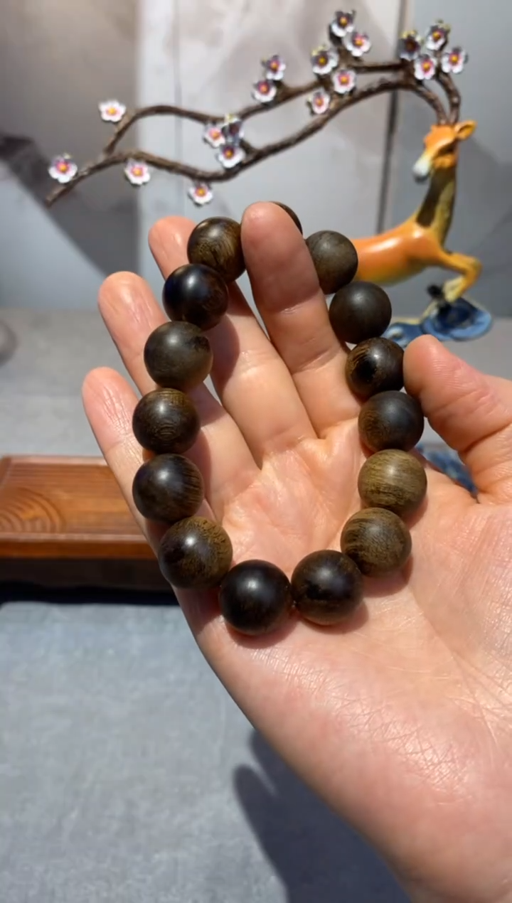 【闪购商品】沉香手串白棋沉水单圈Q14420211