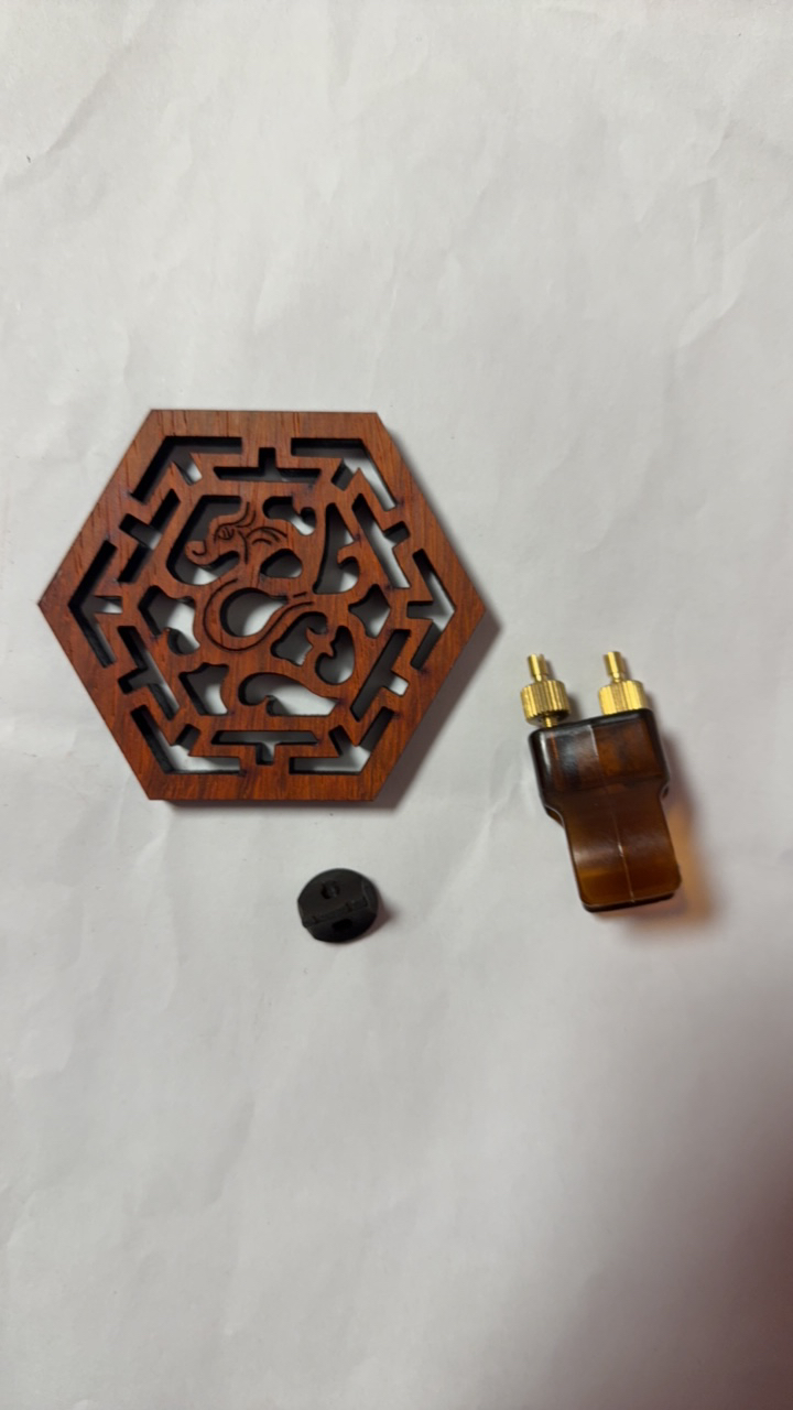 红木六角二胡音窗 以及配件