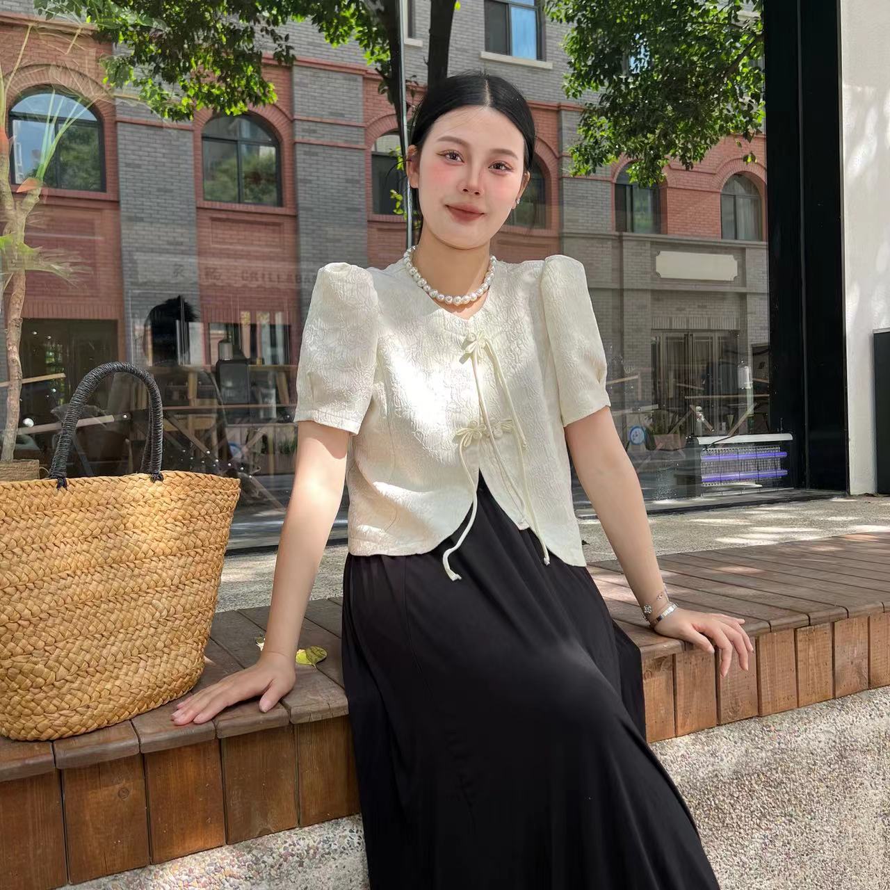 【摩登】2024夏季新款国潮风新中式盘扣国风短袖蝴蝶扣女装时尚