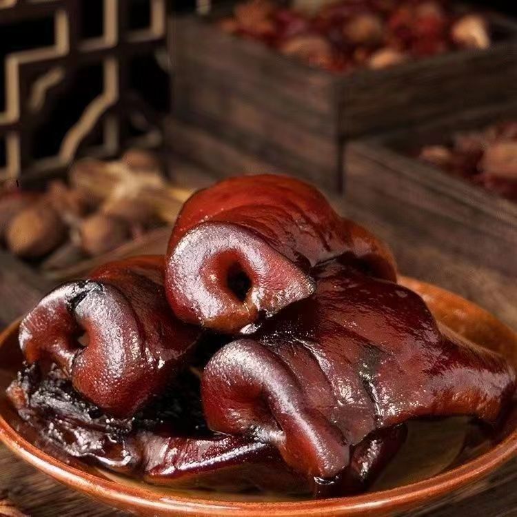 烟熏猪拱嘴正宗川味烟熏猪拱嘴烟熏腊味古法工艺柴火熏制切片凉拌