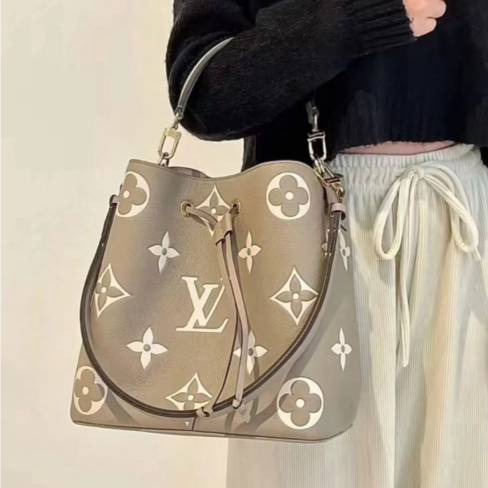 99新 LouisVuitton/路易威登 lv 水桶大象灰/公价无/甄选