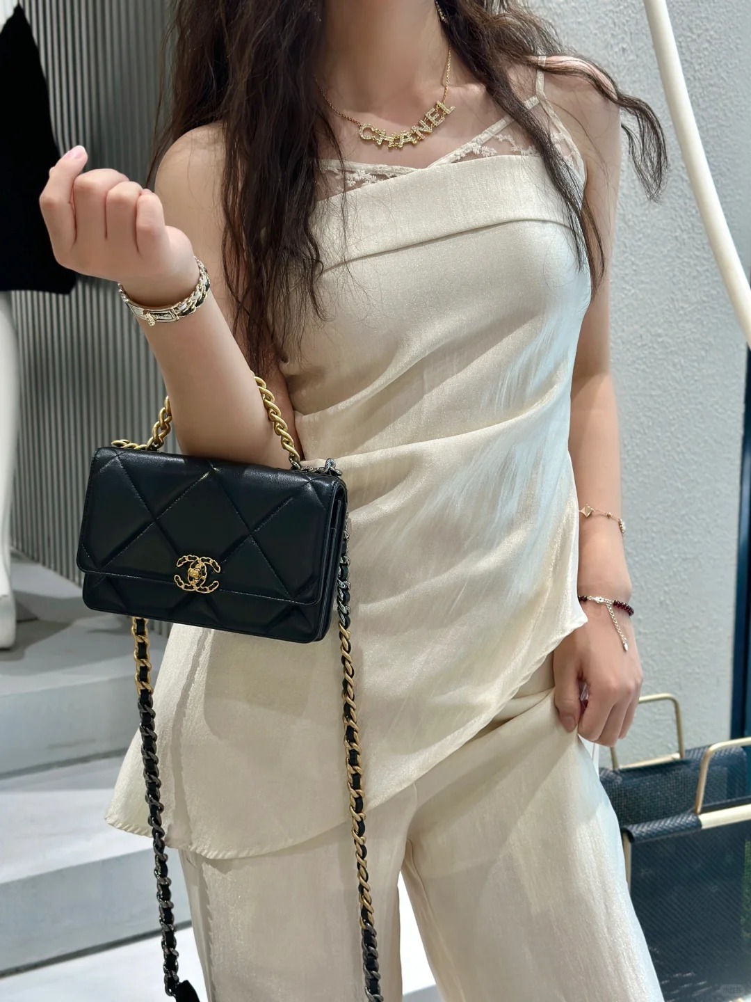 99新 Chanel/香奈儿 chanel 19bag woc黑金新款/公价无/甄选