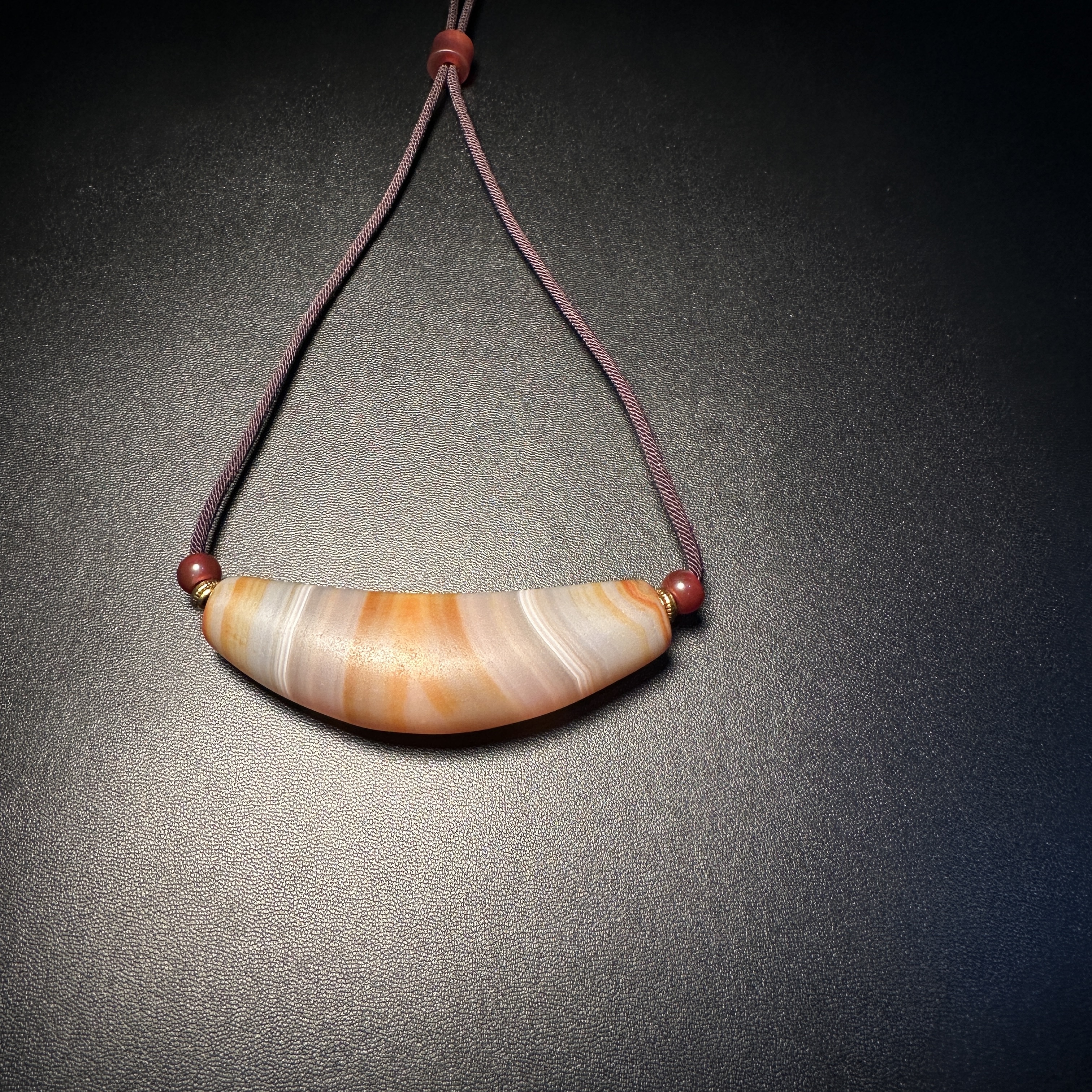  19世纪牛 角珠缠丝 玛瑙挂饰333-442