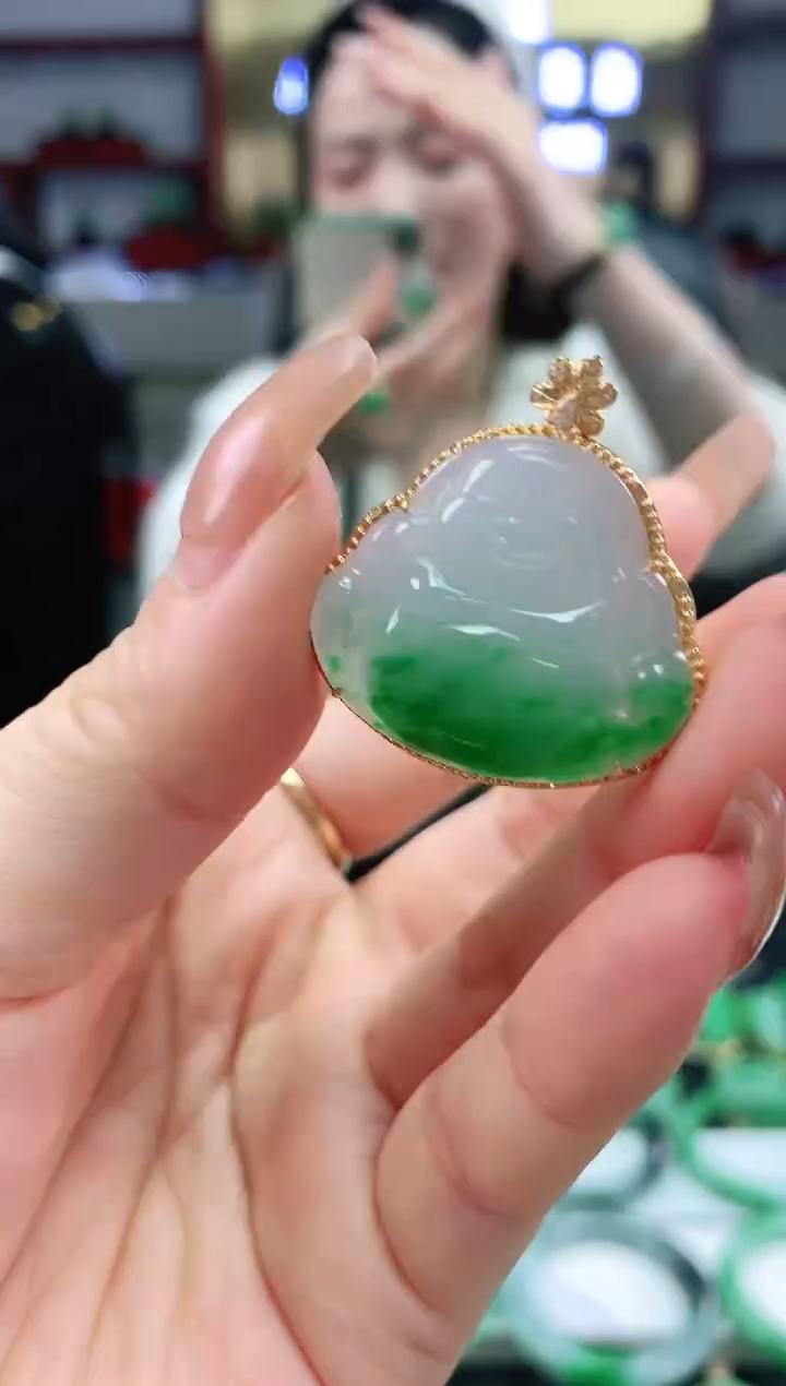 【闪购商品】翡翠颈饰18K金镶嵌1
