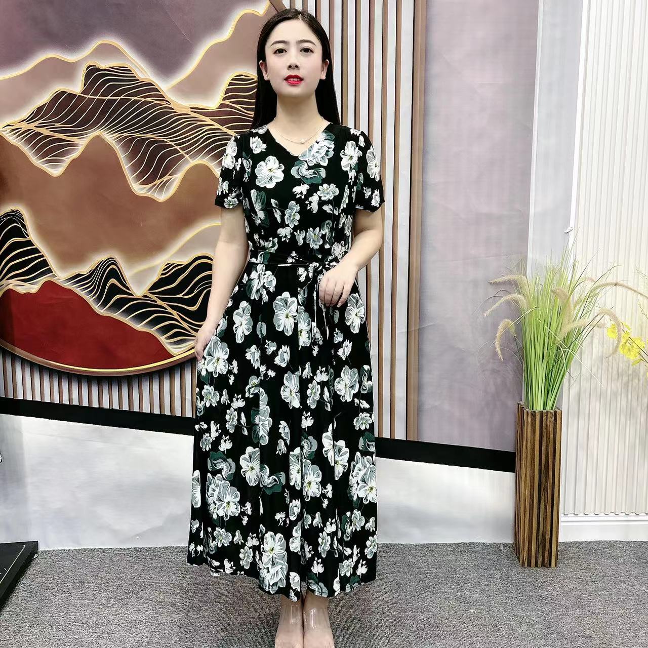 3028夏季短袖收腰显瘦洋气冰丝透气连衣裙妈妈装气质