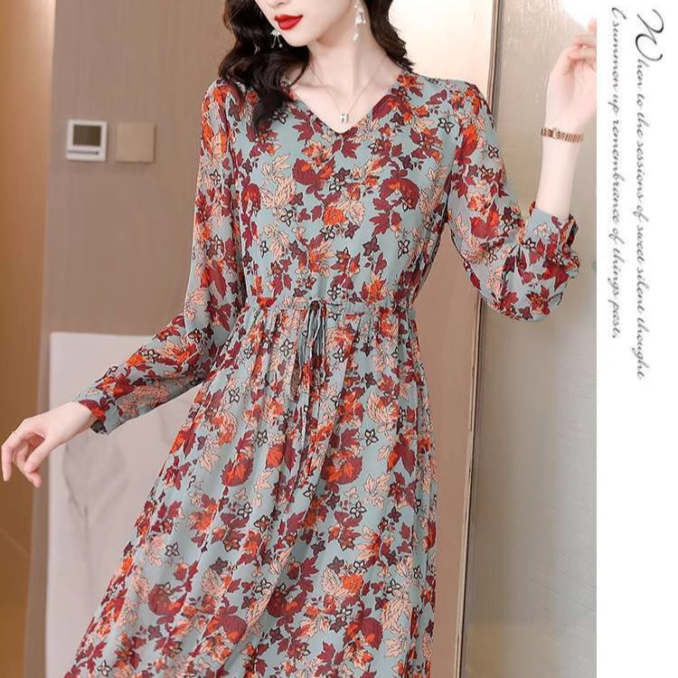 【直播专用6号链接】新款桑蚕丝印花连衣裙性格吊带宽松真丝裙度假