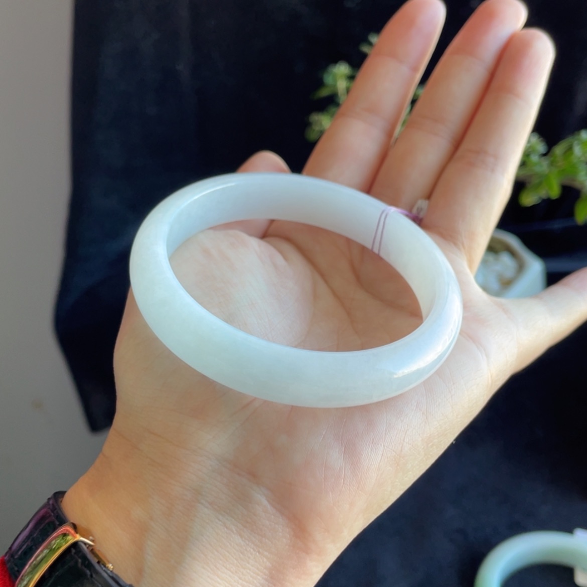 【闪购商品】翡翠手镯未镶嵌一****?