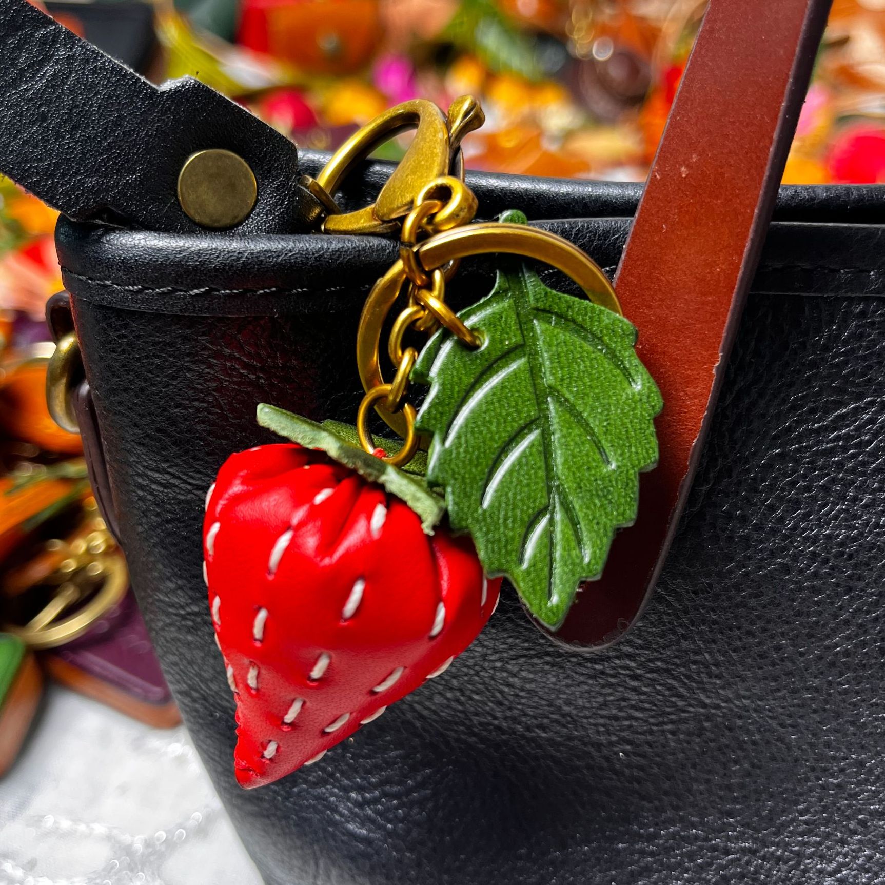 好运草莓真皮挂饰件包包小挂件皮质小挂饰包包挂件挂件包包小挂饰