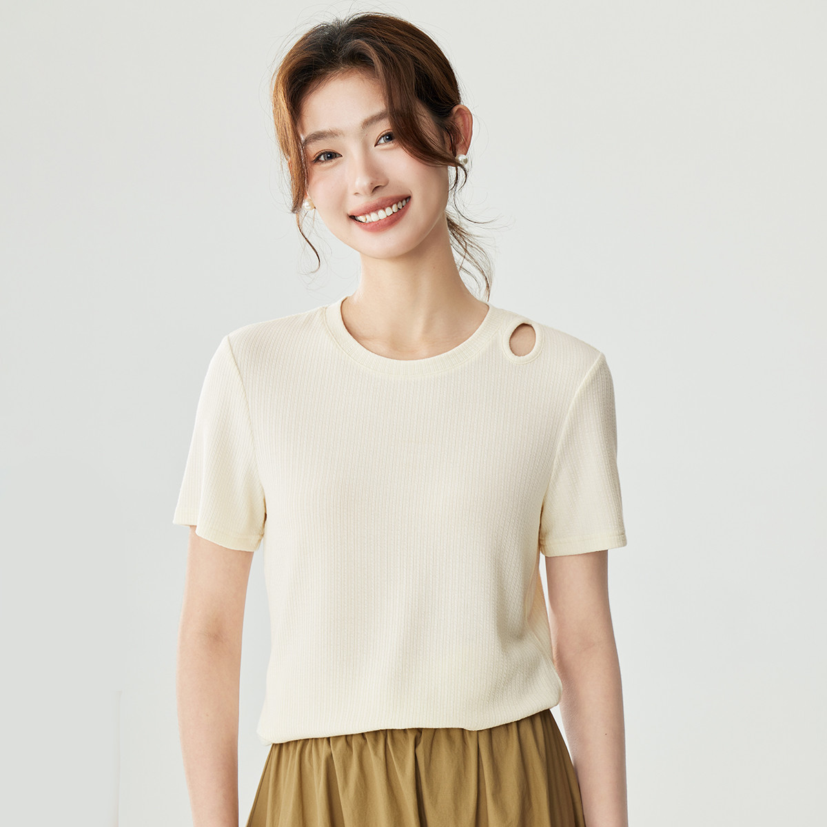 茵曼2024夏季新款女T恤上衣短袖长袖时尚气质休闲连帽刺绣薄款