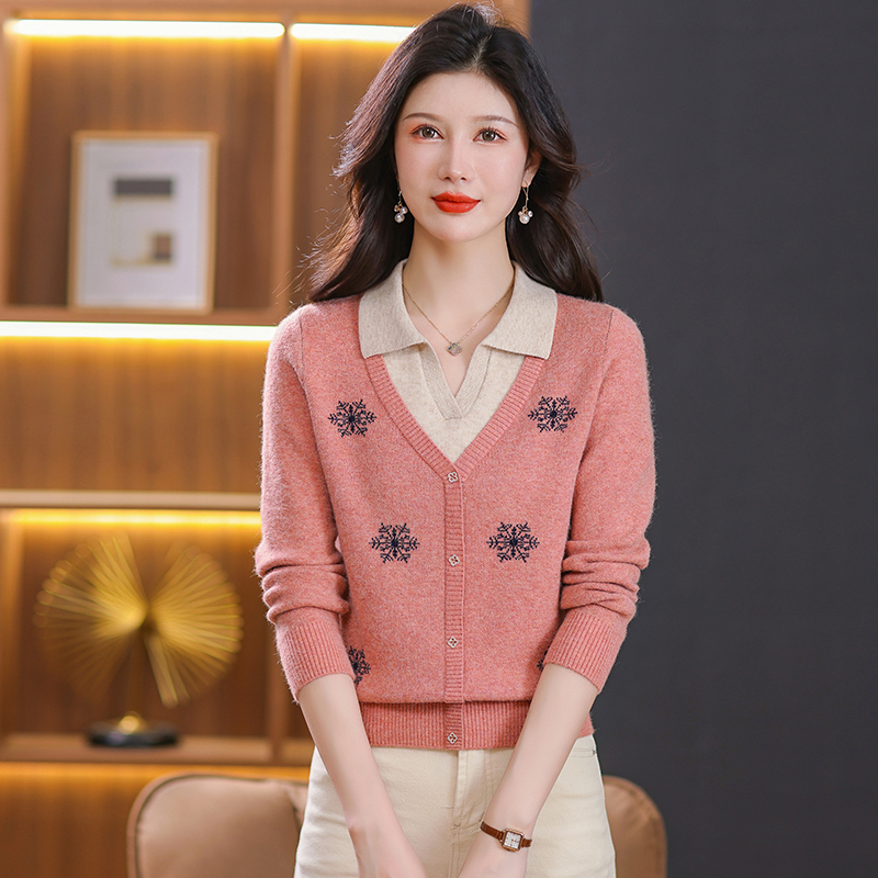 2025秋冬雪花翻领新款洋气宽松显瘦百搭针织衫百搭经典高级大气  