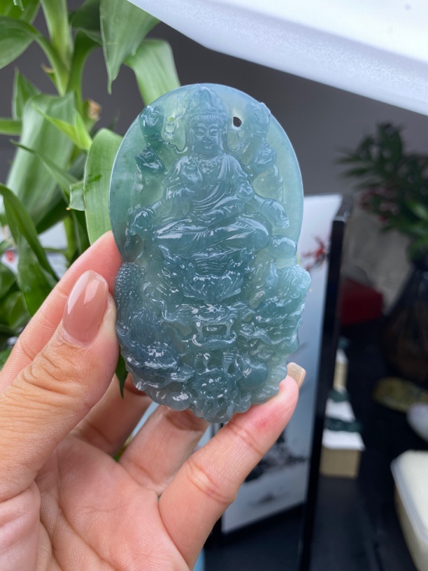 天然翡翠遇龙千手观音毛货抛光4天