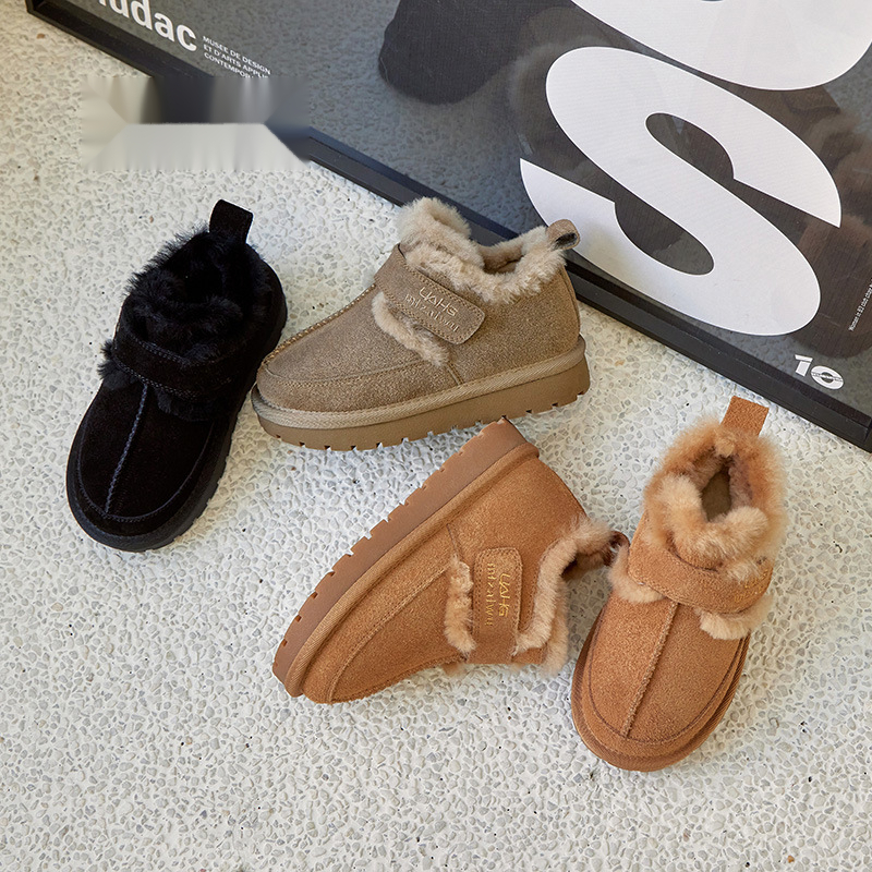 儿童雪地靴低帮冬季新款反毛皮男童棉鞋加绒加厚女宝羊羔毛雪地棉