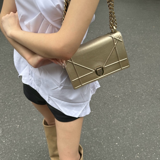 95新 DIOR/迪奥 DIOR淡金色盾牌链条包小号斜挎包斜跨单肩气质