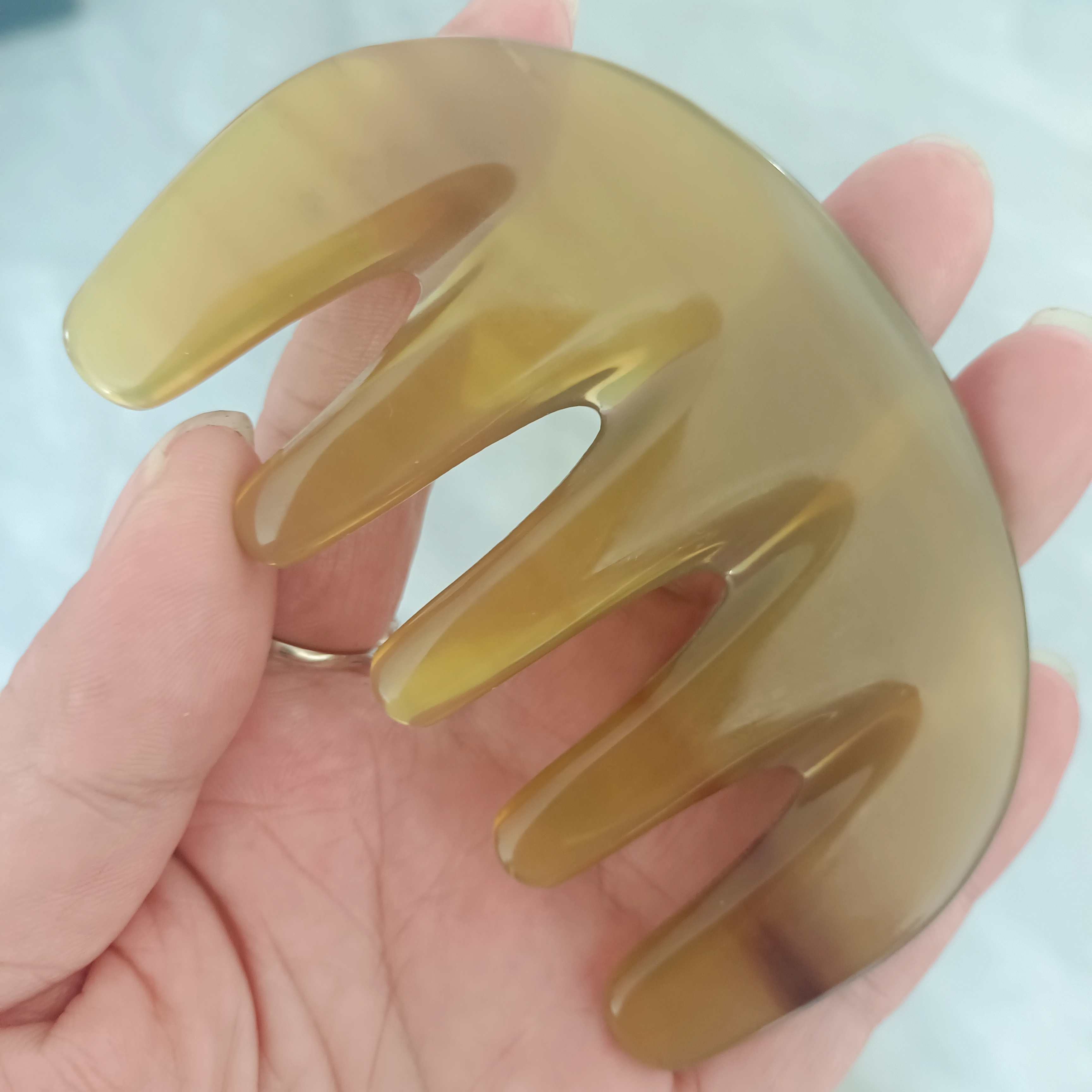 精品牛角0.8厚按摩头部牛角五齿梳家用