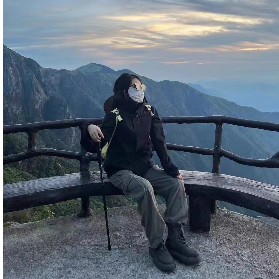 阿莱狼爪运动户外三合一两件套可拆卸保暖防水防风透气登山冲锋衣