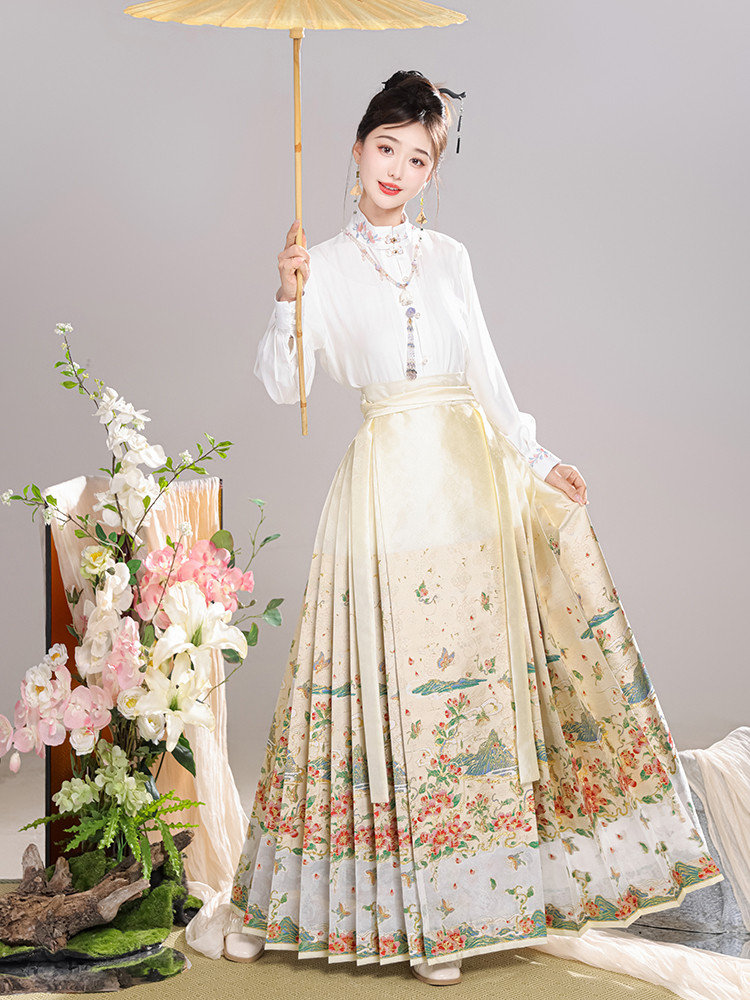 2024原创新款【春涧海棠】剪花织金仿妆花马面春夏日常