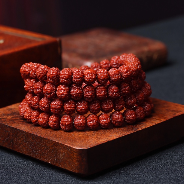 108颗五瓣树王小金刚满蜂窝脖挂（介意开裂断齿慎拍）