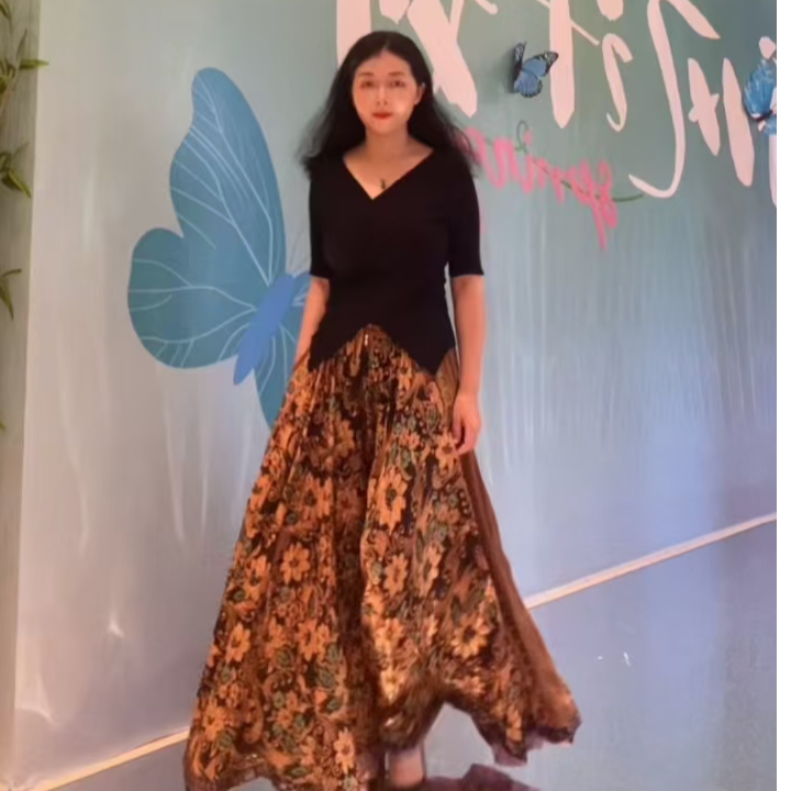 尼泊尔黑色满烫金高定大摆丝裙时尚百搭轻奢气质显瘦修身