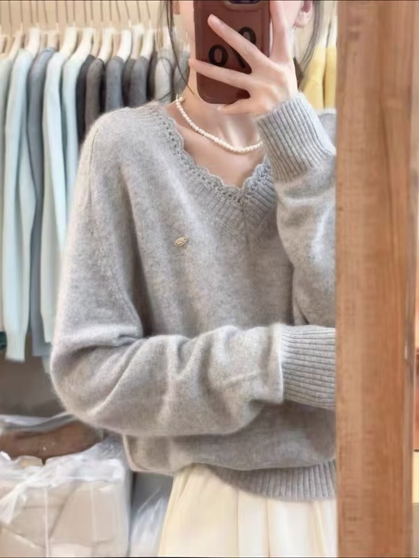 /花朵鸡心领/花边V领纯色柔软显瘦软糯针织套衫女93665