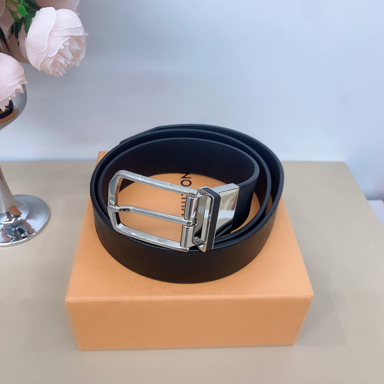 95新 LouisVuitton/路易威登 腰带 长100 全新未使用