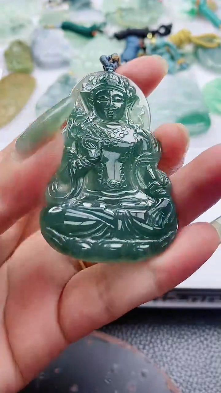 【闪购商品】翡翠吊坠(不含链)未镶嵌1
