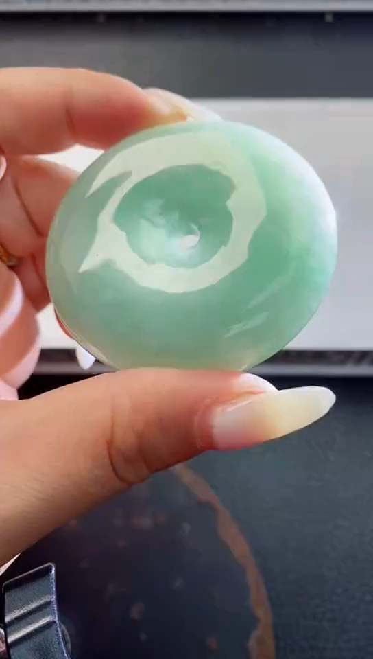 【闪购商品】翡翠吊坠(不含链)未镶嵌多样性随机发其一