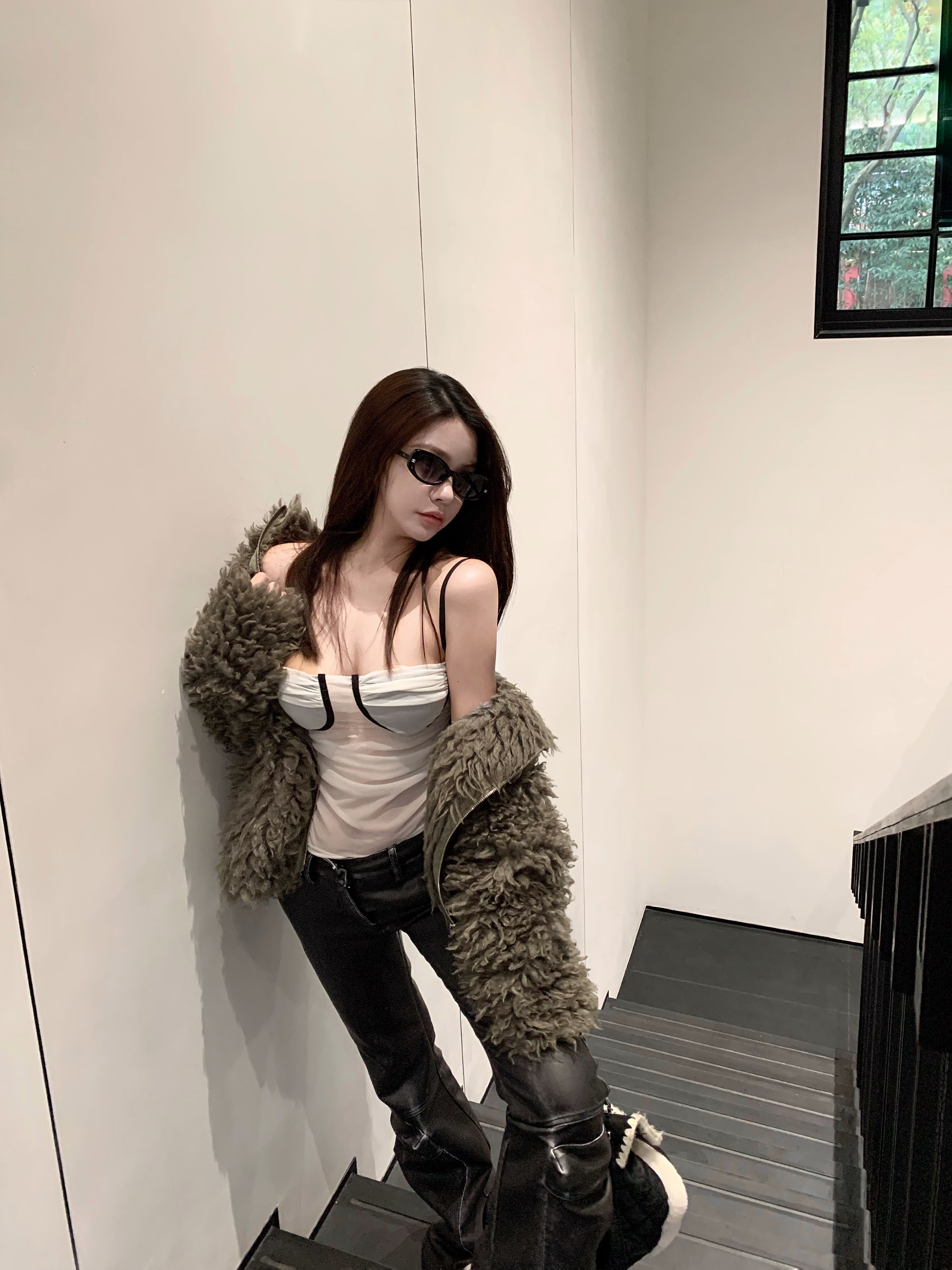 Yyynn Babies 灰色慵懒 毛毛小外套套装