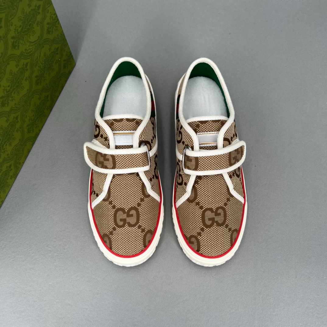 轻奢韩版G~家欧洲站2024懒人魔术贴潮流时尚百搭帆布运动男女便鞋