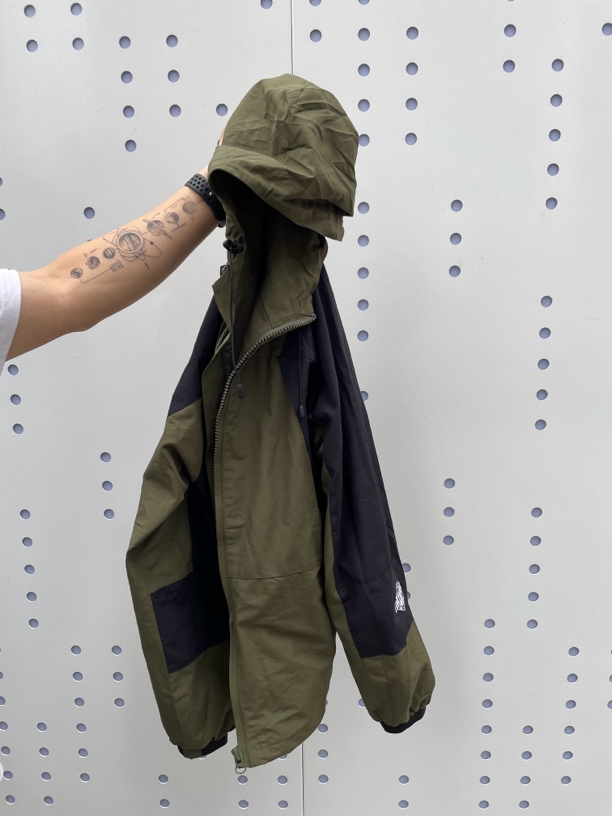 《达亚尔》户外款外套连帽街头ins春秋百搭抽绳