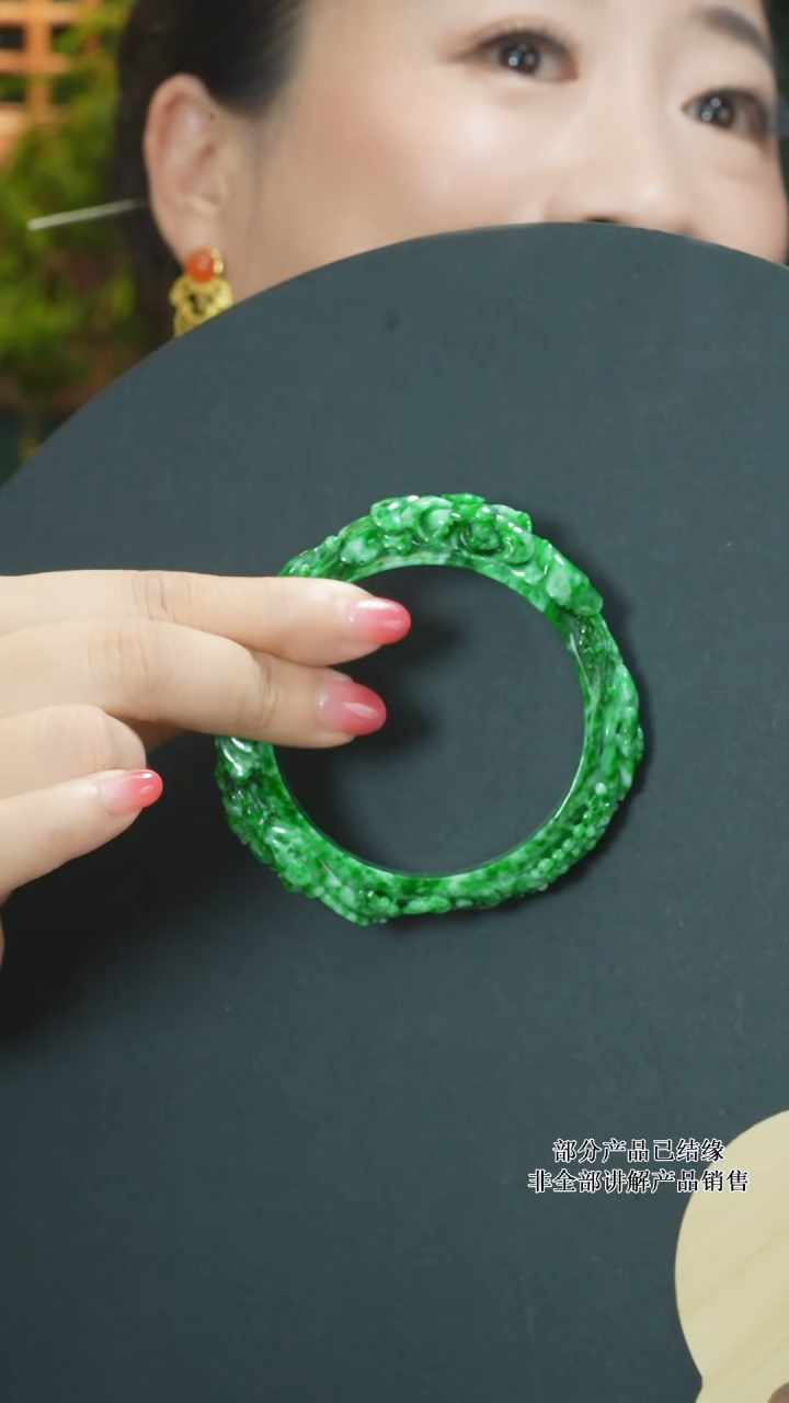 【闪购商品】翡翠手镯未镶嵌60圈口