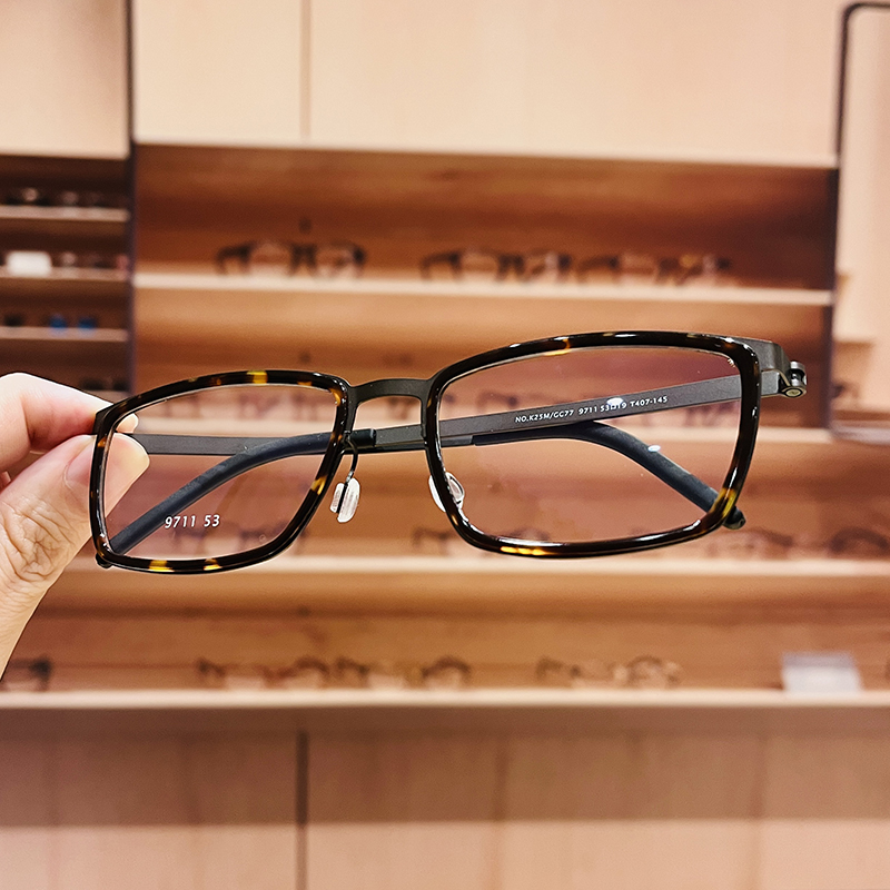 9711大脸商务休闲眼镜框男超轻纯钛无螺丝设计近视防蓝光眼镜玳瑁