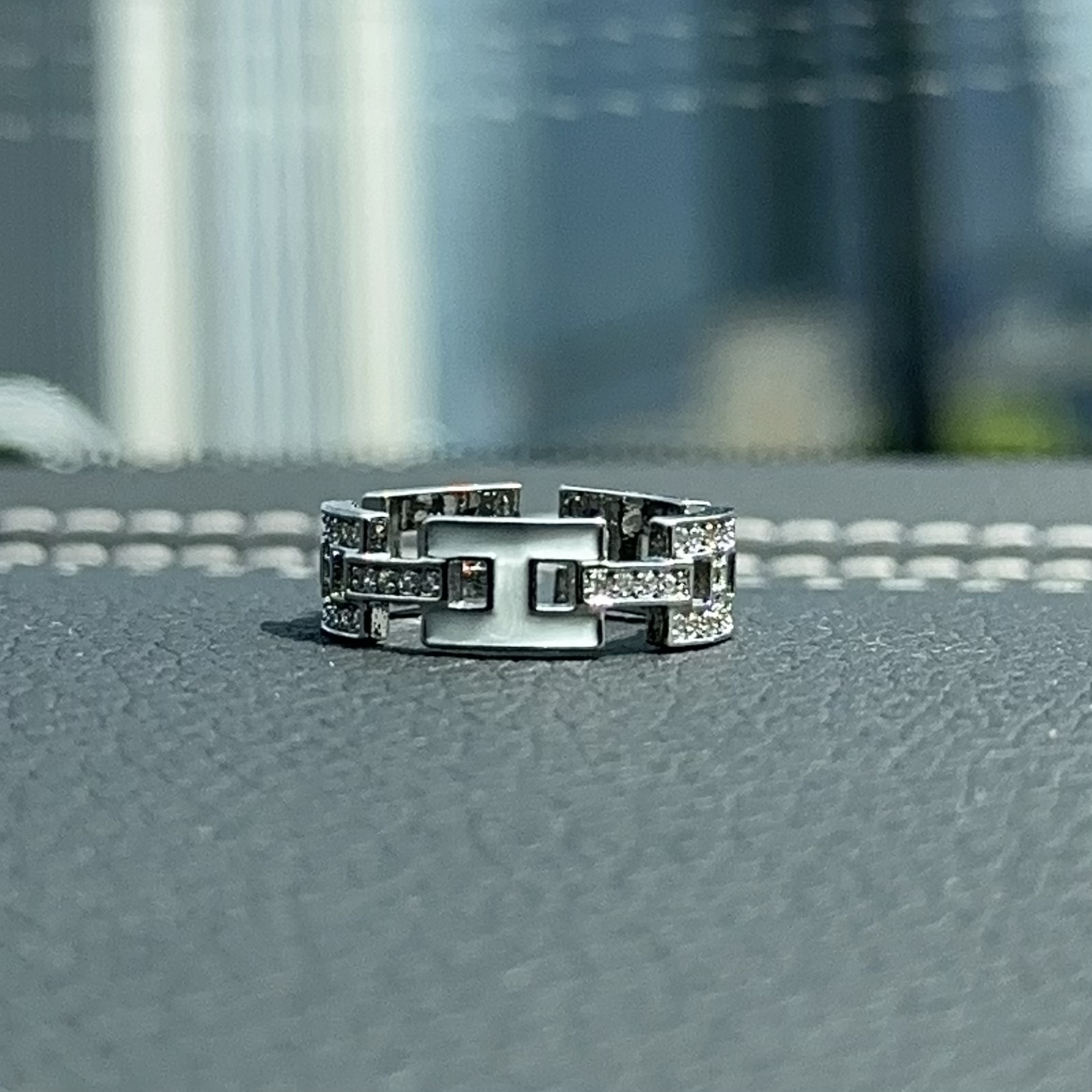 铜合金戒指 珐琅h字母戒指指环个性小众时尚镶嵌轻奢