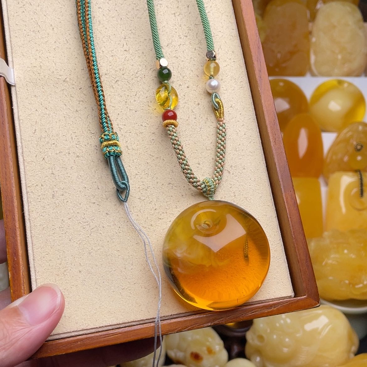 【闪购商品】蜜蜡颈饰未镶嵌?**?