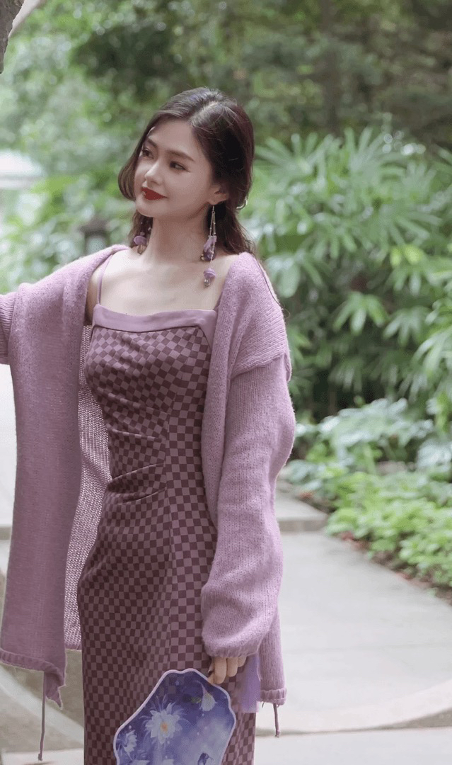 泽蓓花  秋冬新款复古紫色长袖宽松慵懒风中长款毛衣开衫外套女