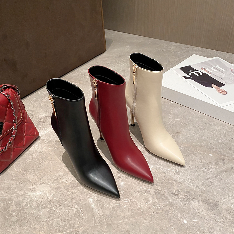 2025秋冬新款弹力瘦瘦靴女网红中筒靴尖头细跟高跟气质百搭时装靴