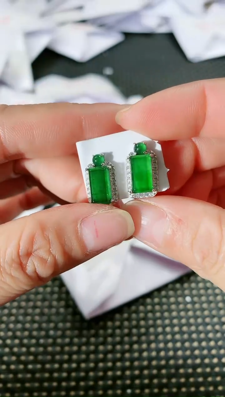 【闪购商品】翡翠耳饰银S925镶嵌366