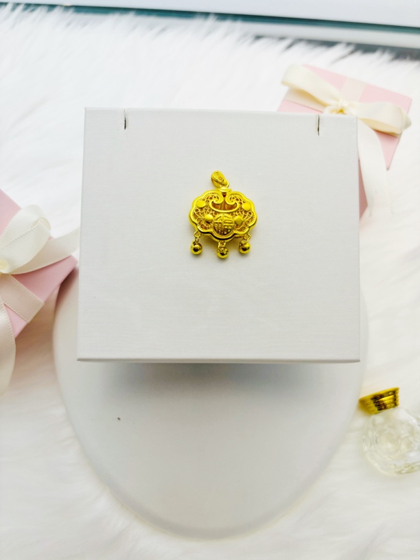 足金古法百搭挂件8.68g