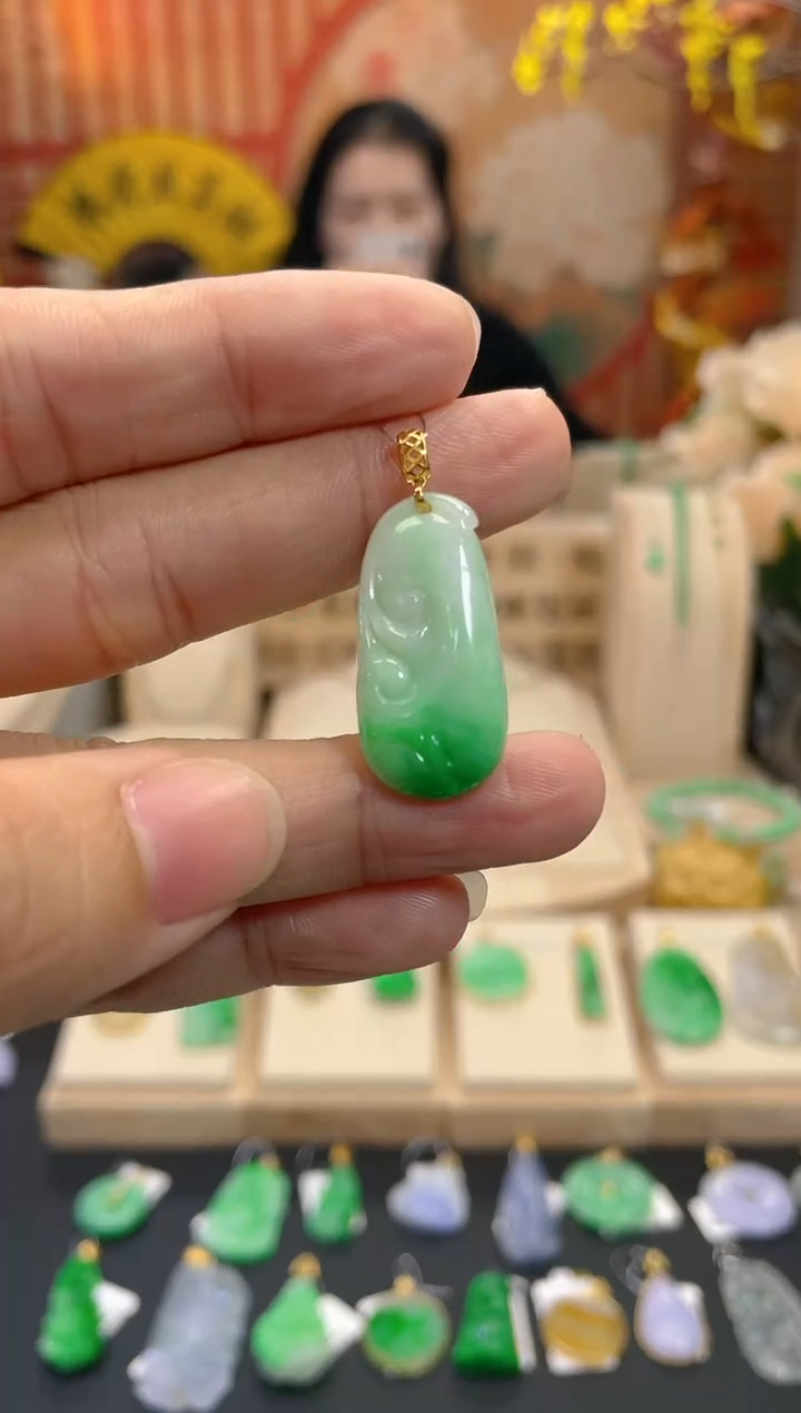 【闪购商品】翡翠颈饰18K金镶嵌假一赔三