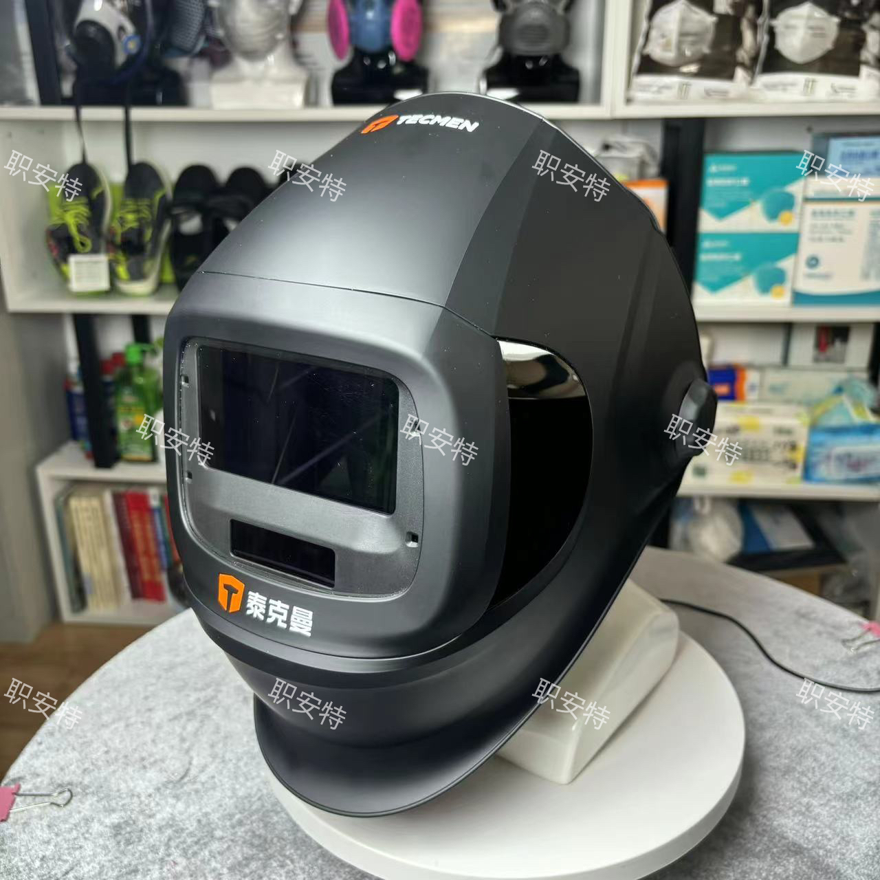 泰克曼 900全自动变光焊帽大屏电焊防护罩变色款专用焊接新款