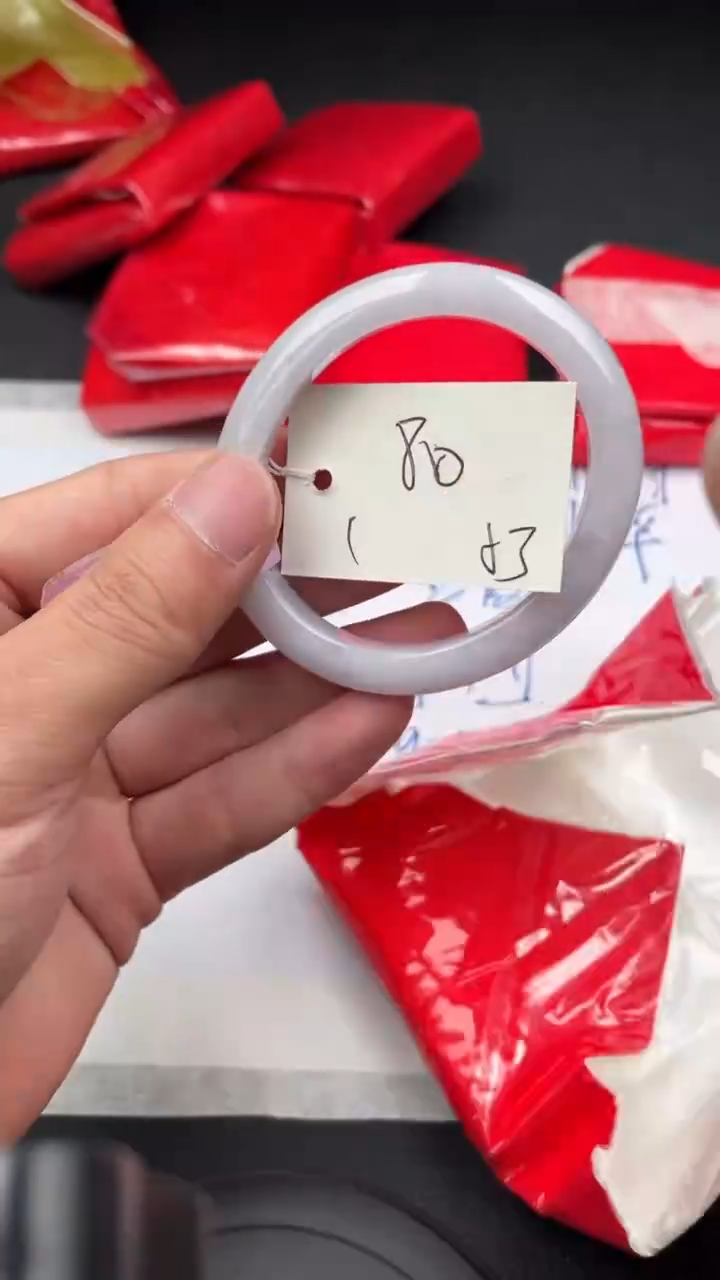 【闪购商品】翡翠手镯未镶嵌39