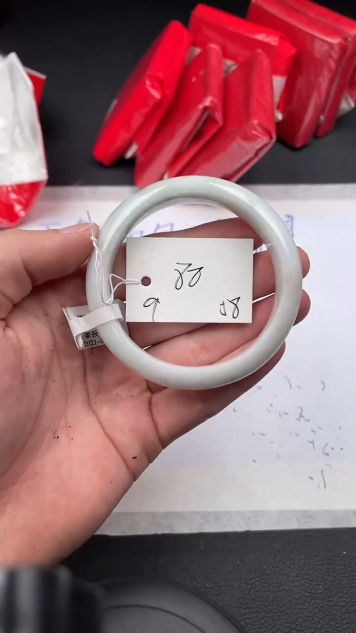 【闪购商品】翡翠手镯未镶嵌37