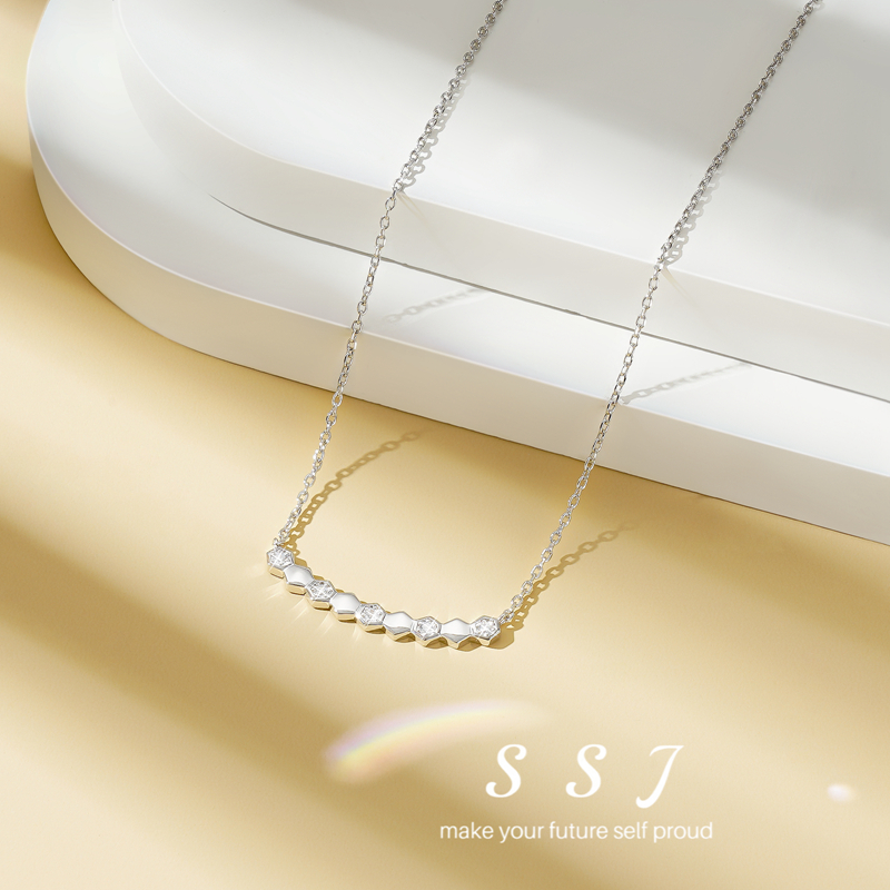 铜合金合成锆石吊坠 笑脸微镶满锆高级感轻奢时尚锁骨链项链项坠