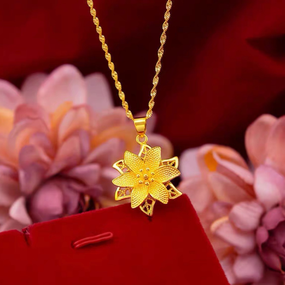 铜合金项链 设计师款不掉色精美时尚花朵项链女士百搭轻奢饰品