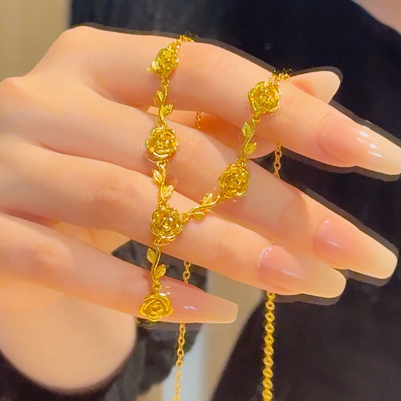 铜合金项链 新中式国风玫瑰花流苏项链女款精美百搭不掉色锁骨链