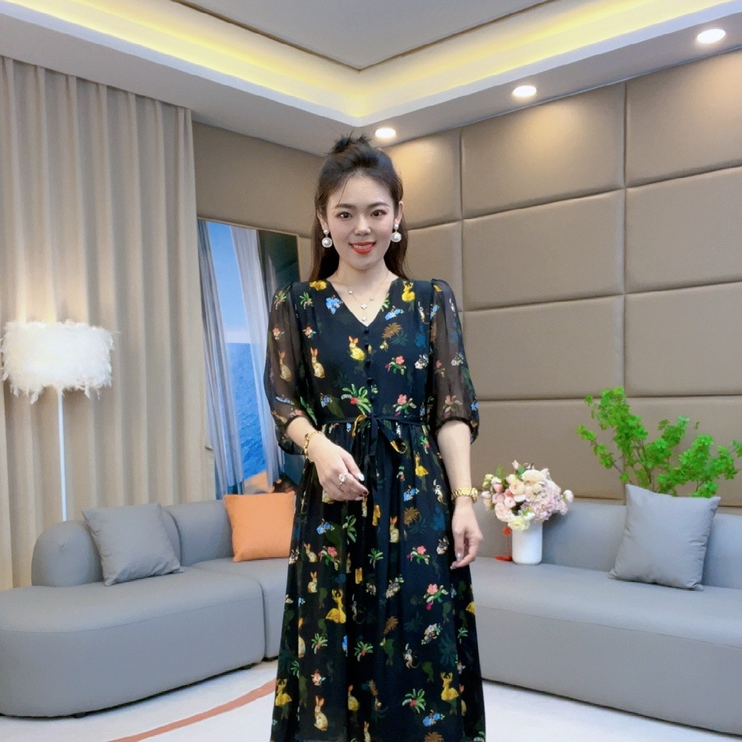 【火火精选】 “玉兔” 法式柔情女式碎花时尚桑蚕丝连衣裙   90294